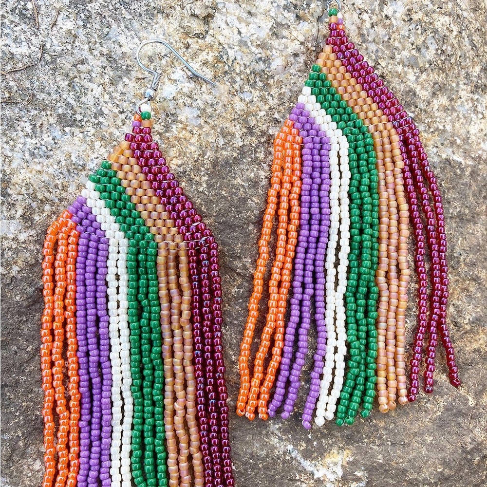 Handcrafted boho fringe beaded long earrings multicolored shoulder dusters - Picture 6 of 6